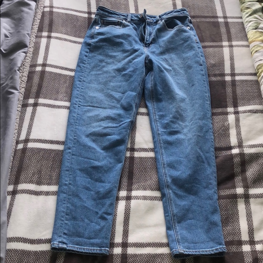 American Eagle Mom Jeans
